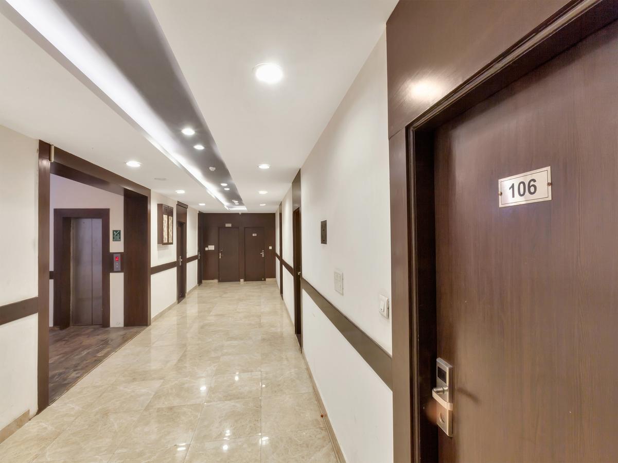 Oyo 9841 The Vivir 1 Otel Noida Dış mekan fotoğraf