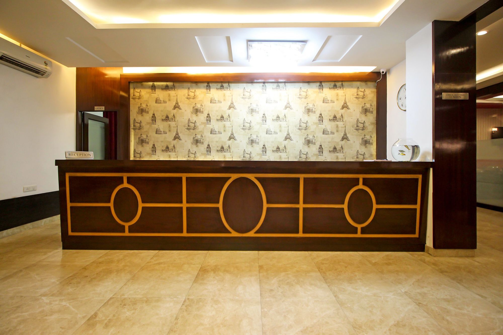 Oyo 9841 The Vivir 1 Otel Noida Dış mekan fotoğraf